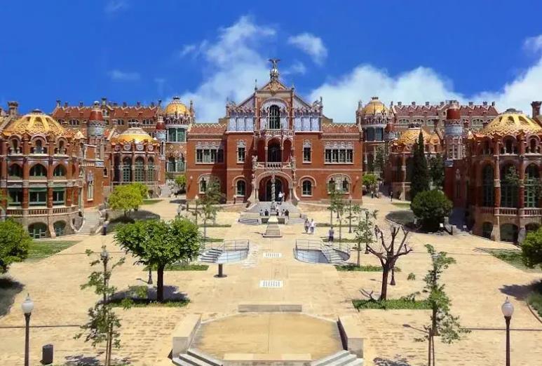 西班牙胡安卡洛斯国王大学2026年学费